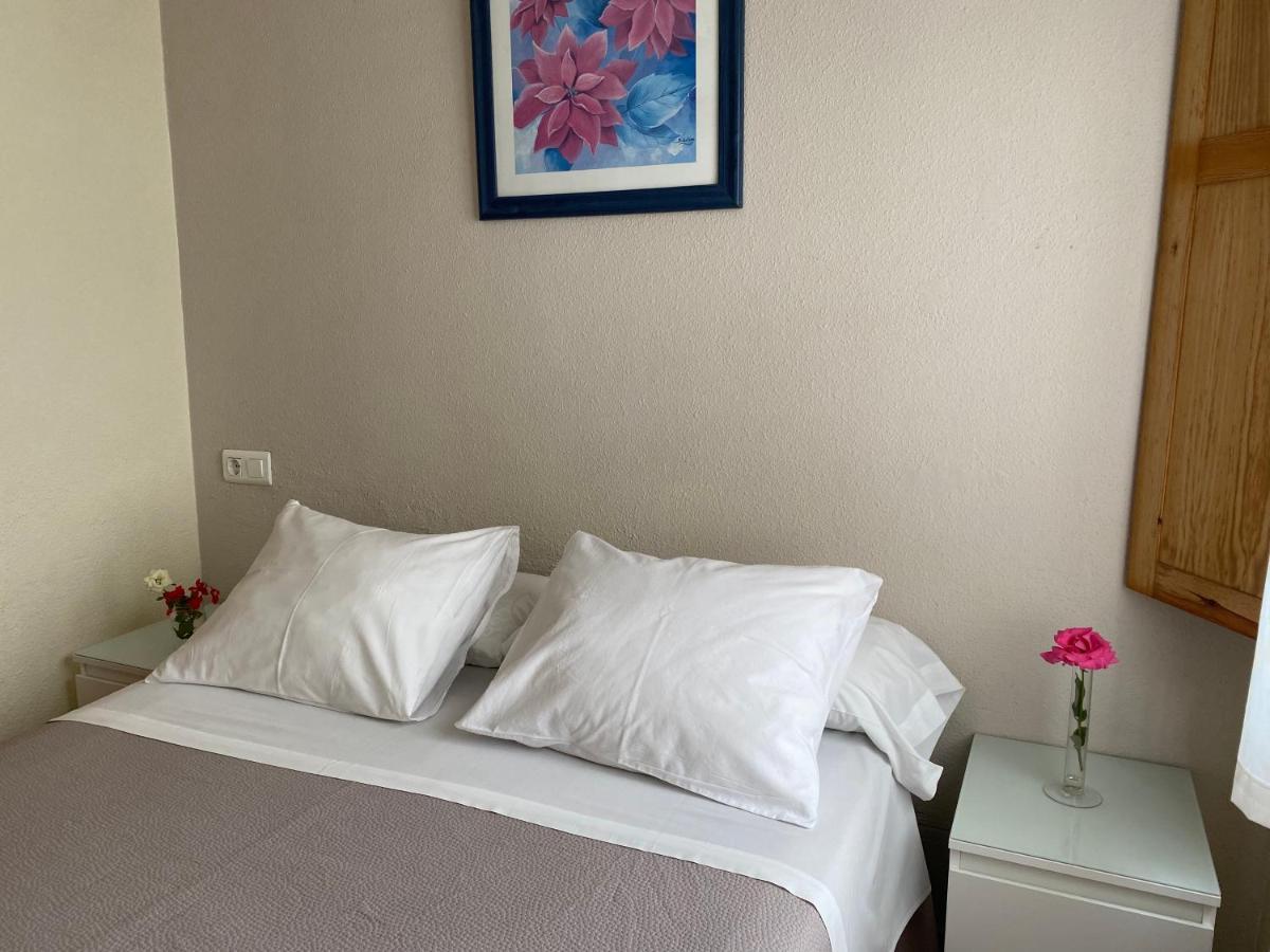 Hostal Moscatel Malaga Luaran gambar