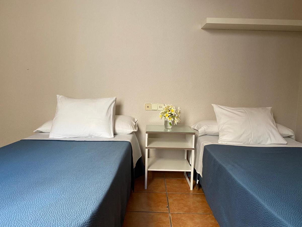 Hostal Moscatel Malaga Luaran gambar