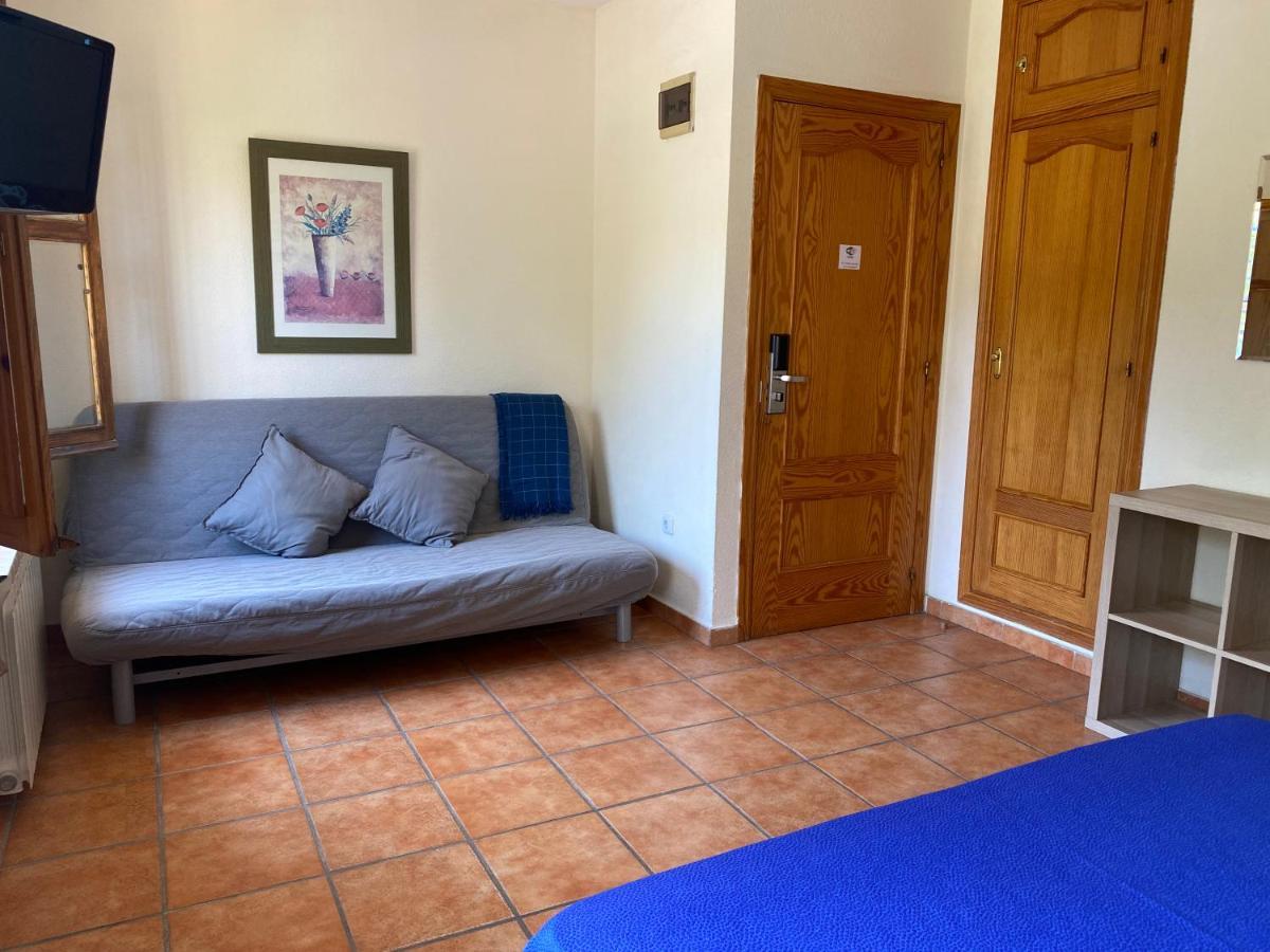 Hostal Moscatel Malaga Luaran gambar