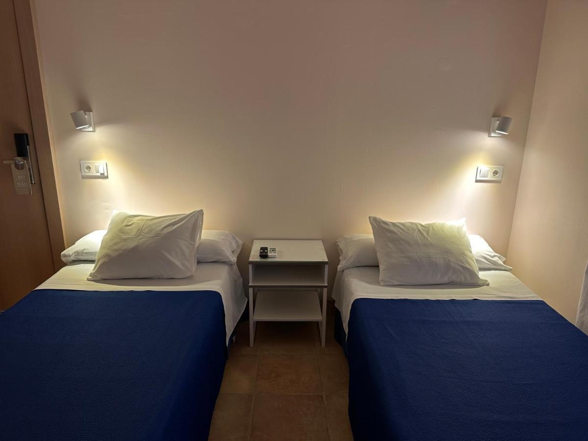 Hostal Moscatel Malaga Luaran gambar